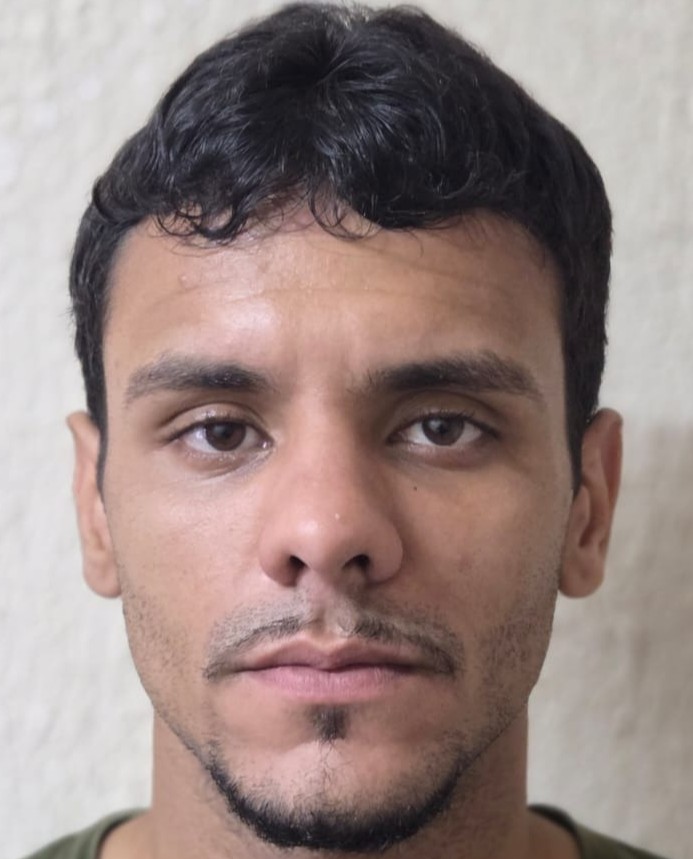 Elvis Junior da Silva Valverde
